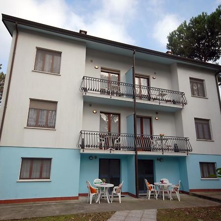 Villa Tiziano Lignano Sabbiadoro Buitenkant foto